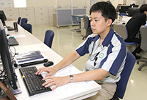 写真：提出資料作成