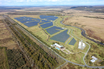 写真：釧路町トリトウシ原野太陽光発電所全景