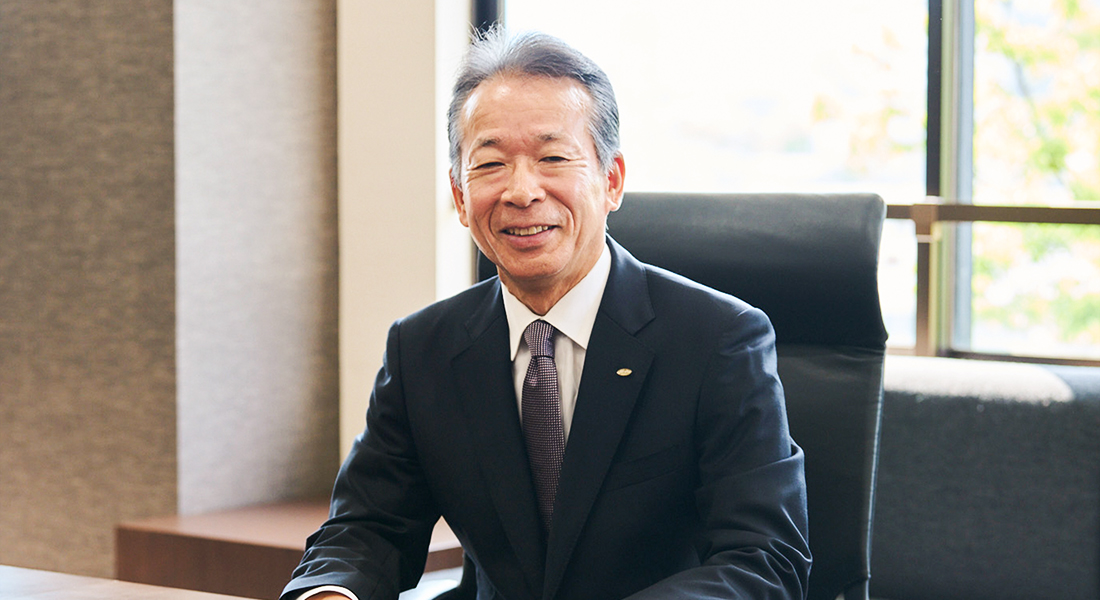 写真：代表取締役 取締役社長(CEO) 阿部 貴志